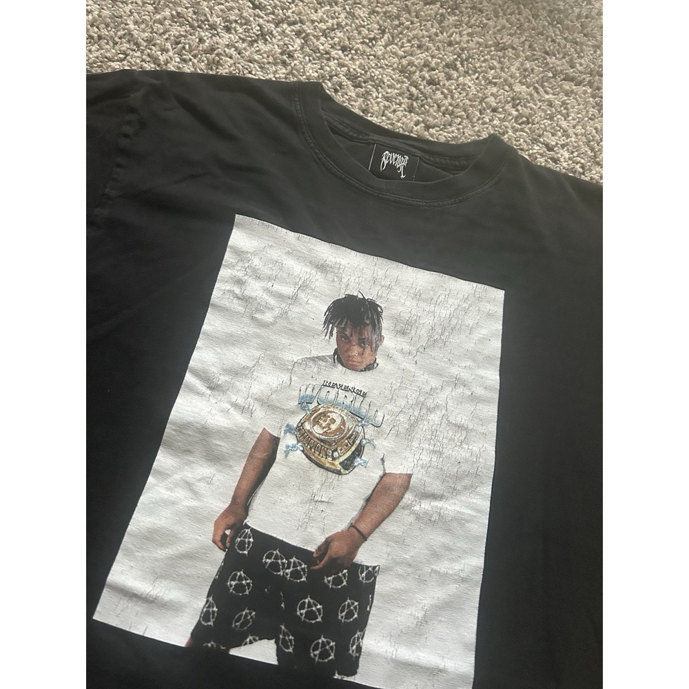 Revenge Men's Juice WRLD Rare 2020 Photo Short Sleeve T-Shirt Size Small